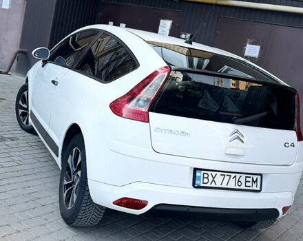Белый Ситроен С4, объемом двигателя 1.59 л и пробегом 230 тыс. км за 4300 $, фото 2 на Automoto.ua