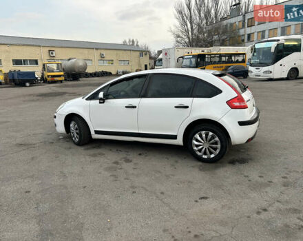 Білий Сітроен С4, об'ємом двигуна 1.59 л та пробігом 141 тис. км за 4500 $, фото 1 на Automoto.ua