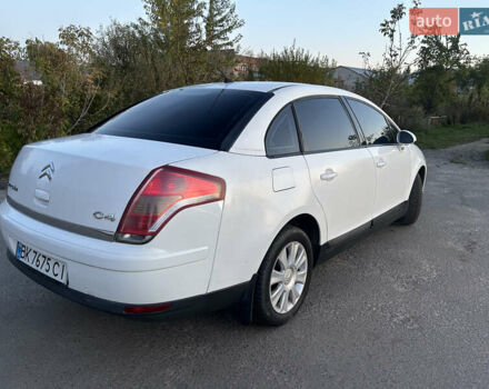 Белый Ситроен С4, объемом двигателя 1.6 л и пробегом 227 тыс. км за 4850 $, фото 3 на Automoto.ua