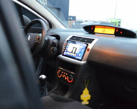 Белый Ситроен С4, объемом двигателя 1.4 л и пробегом 188 тыс. км за 6500 $, фото 5 на Automoto.ua