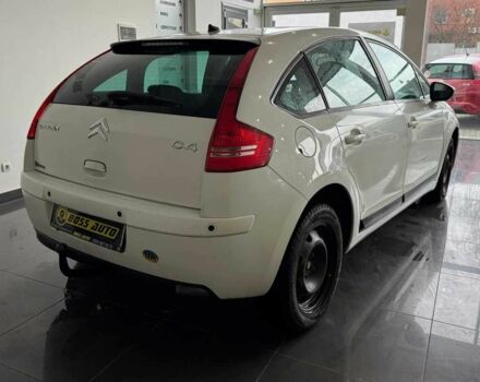 Белый Ситроен С4, объемом двигателя 1.6 л и пробегом 255 тыс. км за 5700 $, фото 6 на Automoto.ua