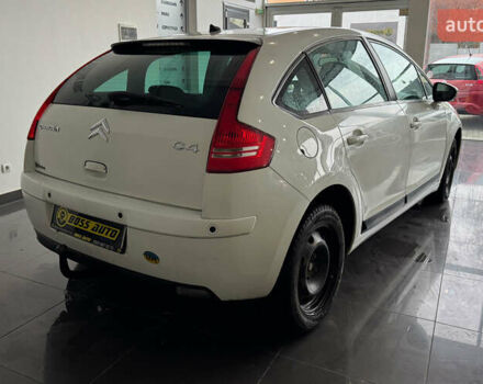 Белый Ситроен С4, объемом двигателя 1.56 л и пробегом 255 тыс. км за 5700 $, фото 6 на Automoto.ua