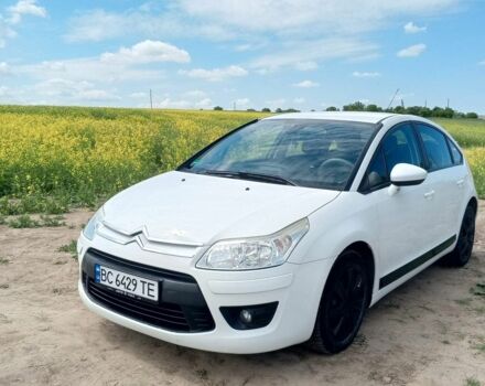 Белый Ситроен С4, объемом двигателя 1.6 л и пробегом 151 тыс. км за 5600 $, фото 8 на Automoto.ua