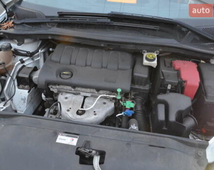 Белый Ситроен С4, объемом двигателя 1.4 л и пробегом 188 тыс. км за 6500 $, фото 8 на Automoto.ua