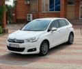 Белый Ситроен С4, объемом двигателя 1.6 л и пробегом 178 тыс. км за 4999 $, фото 1 на Automoto.ua