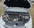 Белый Ситроен С4, объемом двигателя 1.56 л и пробегом 402 тыс. км за 5299 $, фото 3 на Automoto.ua