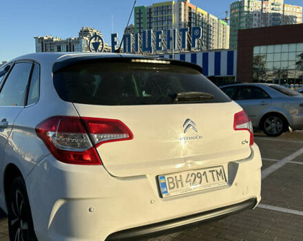 Белый Ситроен С4, объемом двигателя 1.6 л и пробегом 140 тыс. км за 6500 $, фото 3 на Automoto.ua