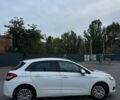 Белый Ситроен С4, объемом двигателя 1.6 л и пробегом 190 тыс. км за 4800 $, фото 2 на Automoto.ua