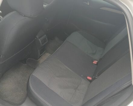 Белый Ситроен С4, объемом двигателя 1.6 л и пробегом 383 тыс. км за 5900 $, фото 2 на Automoto.ua