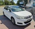 Белый Ситроен С4, объемом двигателя 1.6 л и пробегом 162 тыс. км за 6000 $, фото 2 на Automoto.ua