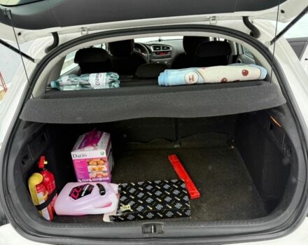 Білий Сітроен С4, об'ємом двигуна 1.6 л та пробігом 248 тис. км за 6200 $, фото 7 на Automoto.ua