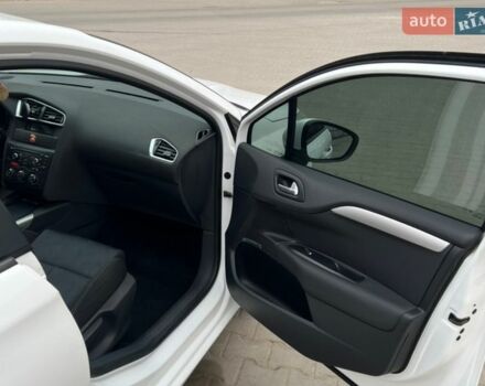 Белый Ситроен С4, объемом двигателя 1.6 л и пробегом 187 тыс. км за 7777 $, фото 30 на Automoto.ua