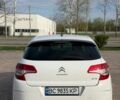 Белый Ситроен С4, объемом двигателя 1.6 л и пробегом 300 тыс. км за 4600 $, фото 8 на Automoto.ua