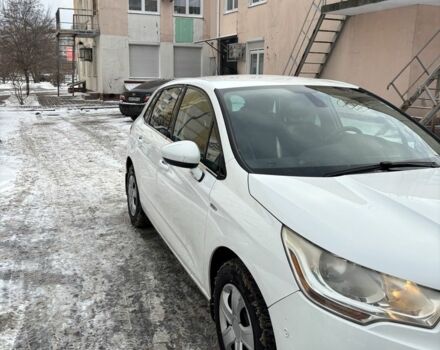 Белый Ситроен С4, объемом двигателя 1.6 л и пробегом 229 тыс. км за 7700 $, фото 2 на Automoto.ua