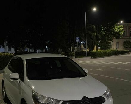 Белый Ситроен С4, объемом двигателя 0 л и пробегом 221 тыс. км за 5000 $, фото 1 на Automoto.ua