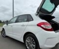 Белый Ситроен С4, объемом двигателя 1.6 л и пробегом 221 тыс. км за 6000 $, фото 3 на Automoto.ua