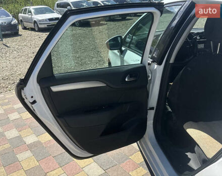 Білий Сітроен С4, об'ємом двигуна 1.56 л та пробігом 219 тис. км за 7000 $, фото 12 на Automoto.ua