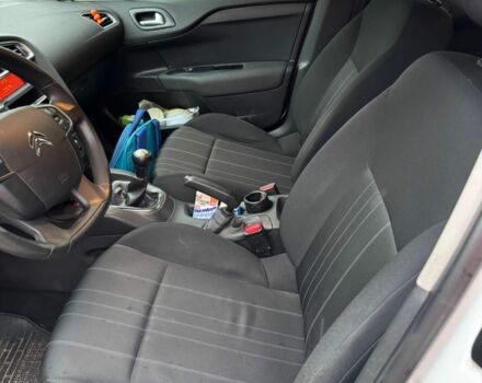 Белый Ситроен С4, объемом двигателя 1.6 л и пробегом 223 тыс. км за 6312 $, фото 6 на Automoto.ua