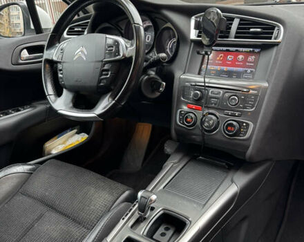 Белый Ситроен С4, объемом двигателя 1.56 л и пробегом 265 тыс. км за 7500 $, фото 6 на Automoto.ua