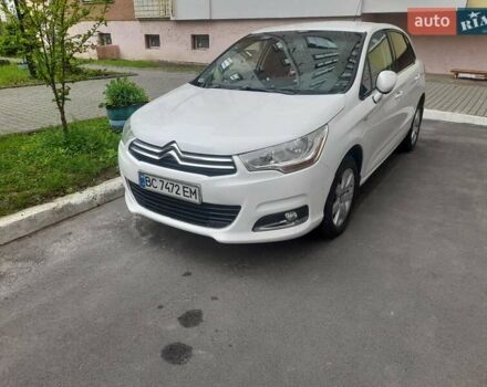 Білий Сітроен С4, об'ємом двигуна 1.6 л та пробігом 156 тис. км за 8000 $, фото 5 на Automoto.ua