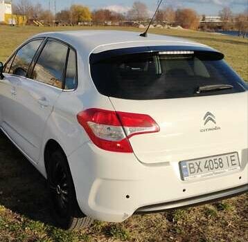 Белый Ситроен С4, объемом двигателя 1.6 л и пробегом 205 тыс. км за 6500 $, фото 15 на Automoto.ua