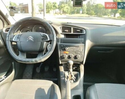 Білий Сітроен С4, об'ємом двигуна 1.59 л та пробігом 264 тис. км за 6800 $, фото 6 на Automoto.ua