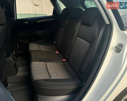 Белый Ситроен С4, объемом двигателя 1.6 л и пробегом 182 тыс. км за 6990 $, фото 9 на Automoto.ua