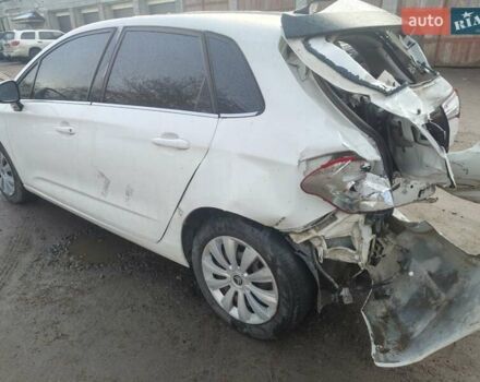 Білий Сітроен С4, об'ємом двигуна 1.56 л та пробігом 236 тис. км за 3850 $, фото 3 на Automoto.ua