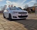 Белый Ситроен С4, объемом двигателя 1.6 л и пробегом 242 тыс. км за 5500 $, фото 1 на Automoto.ua