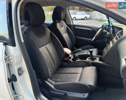 Белый Ситроен С4, объемом двигателя 1.6 л и пробегом 182 тыс. км за 6990 $, фото 11 на Automoto.ua