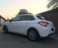 Белый Ситроен С4, объемом двигателя 1.6 л и пробегом 70 тыс. км за 8200 $, фото 1 на Automoto.ua