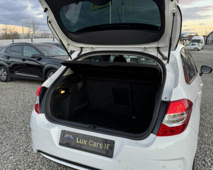 Ситроен С4 2012 в Ивано-Франковске на Automoto.ua Белый Ситроен С4, объемом двигателя 1.56 л и пробегом 263 тыс. км за 7300 $, фото 24 на Automoto.ua