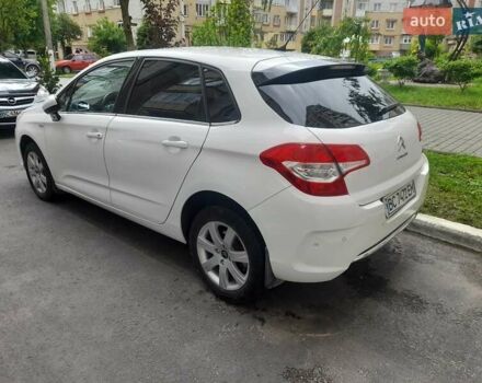 Білий Сітроен С4, об'ємом двигуна 1.6 л та пробігом 156 тис. км за 8000 $, фото 4 на Automoto.ua