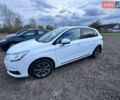 Белый Ситроен С4, объемом двигателя 1.56 л и пробегом 203 тыс. км за 7000 $, фото 1 на Automoto.ua