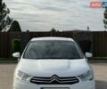 Белый Ситроен С4, объемом двигателя 1.6 л и пробегом 300 тыс. км за 4999 $, фото 2 на Automoto.ua