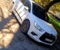 Белый Ситроен С4, объемом двигателя 1.6 л и пробегом 119 тыс. км за 9000 $, фото 3 на Automoto.ua