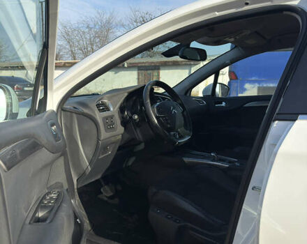 Білий Сітроен С4, об'ємом двигуна 1.56 л та пробігом 192 тис. км за 6000 $, фото 13 на Automoto.ua