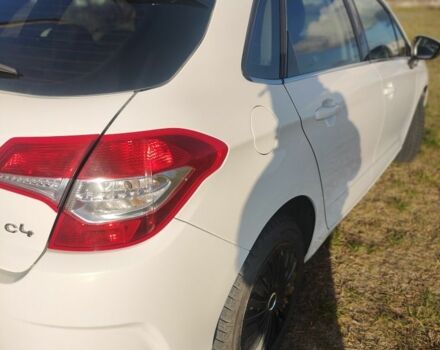 Белый Ситроен С4, объемом двигателя 1.6 л и пробегом 205 тыс. км за 6500 $, фото 13 на Automoto.ua