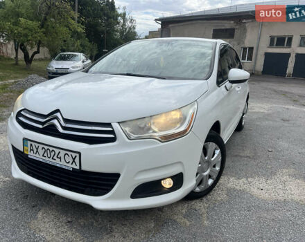 Білий Сітроен С4, об'ємом двигуна 1.6 л та пробігом 285 тис. км за 5700 $, фото 6 на Automoto.ua