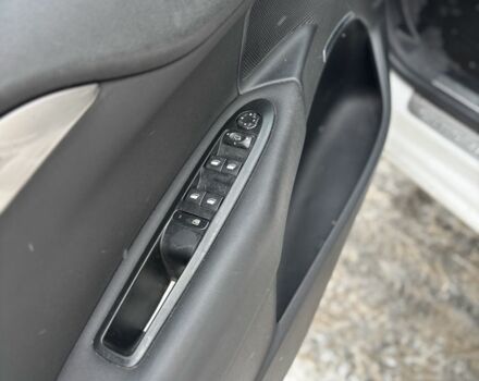 Белый Ситроен С4, объемом двигателя 1.6 л и пробегом 229 тыс. км за 7700 $, фото 11 на Automoto.ua