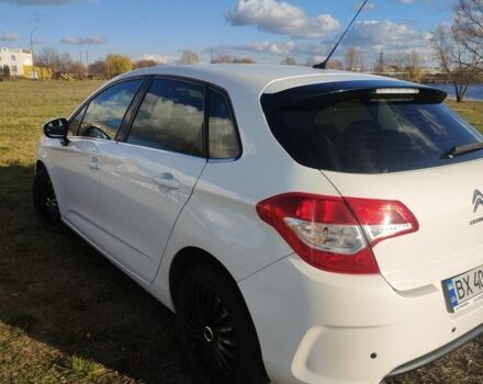 Белый Ситроен С4, объемом двигателя 1.6 л и пробегом 205 тыс. км за 6500 $, фото 5 на Automoto.ua