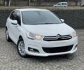 Белый Ситроен С4, объемом двигателя 1.6 л и пробегом 216 тыс. км за 9000 $, фото 1 на Automoto.ua