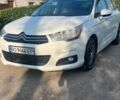 Белый Ситроен С4, объемом двигателя 1.6 л и пробегом 200 тыс. км за 5802 $, фото 1 на Automoto.ua