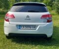Белый Ситроен С4, объемом двигателя 1.6 л и пробегом 219 тыс. км за 7071 $, фото 4 на Automoto.ua