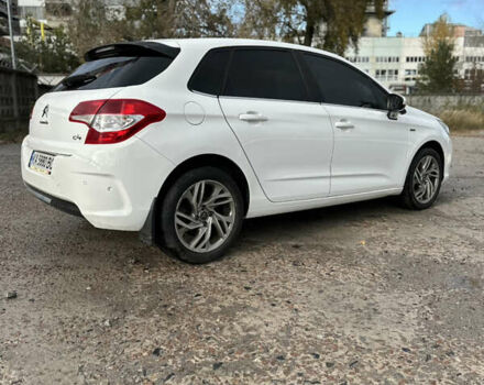Белый Ситроен С4, объемом двигателя 1.6 л и пробегом 207 тыс. км за 8500 $, фото 4 на Automoto.ua