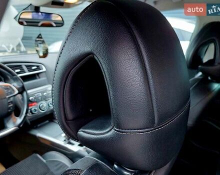 Білий Сітроен С4, об'ємом двигуна 1.56 л та пробігом 218 тис. км за 7700 $, фото 16 на Automoto.ua