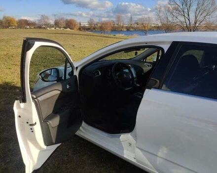 Белый Ситроен С4, объемом двигателя 1.6 л и пробегом 205 тыс. км за 6500 $, фото 9 на Automoto.ua