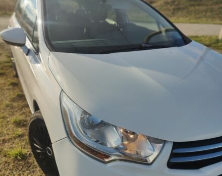 Белый Ситроен С4, объемом двигателя 1.6 л и пробегом 205 тыс. км за 6500 $, фото 12 на Automoto.ua