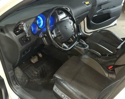 Белый Ситроен С4, объемом двигателя 1.6 л и пробегом 215 тыс. км за 7300 $, фото 12 на Automoto.ua