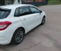 Белый Ситроен С4, объемом двигателя 1.56 л и пробегом 154 тыс. км за 7000 $, фото 2 на Automoto.ua